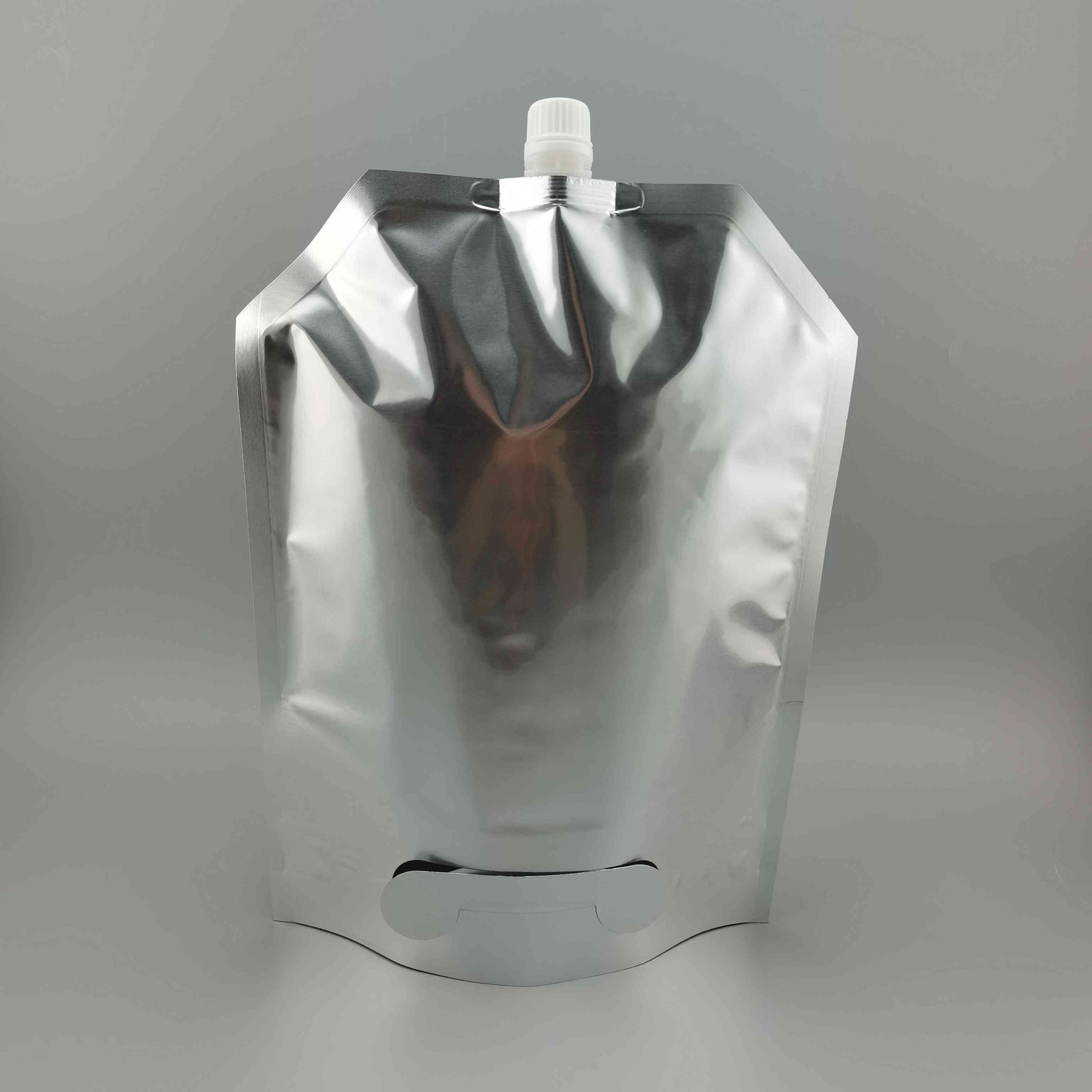 Custom Colostrum Pouch 1–10 L with Spout for Calf Colostrum